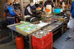 3_Il mercato del pesce - i banchi