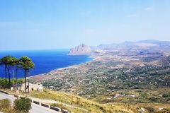 21_la-salita-ad-Erice-con-un-panorama-mozzafiato.....aiuto