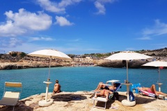 Spiaggetta-di-Portu-Ntoni..vista-dalla-scogliera-di-Cala-Croce