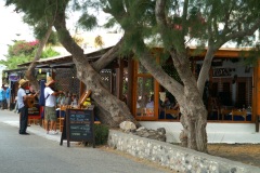 Taverna The Volcano,,,spiaggia di Perissa.