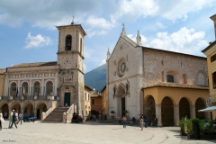 NORCIA PIAZZA SAN BENEDETTO DA NORCIA PRIMA DEL TERREMOTO